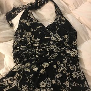 Harold’s 14 Black and white floral halter dress